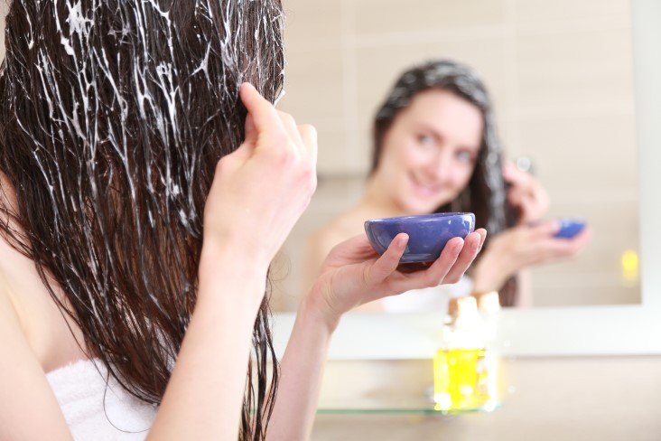 Топ 5 начини како да ја вратите во живот сувата коса 6 advantages to home hair masks